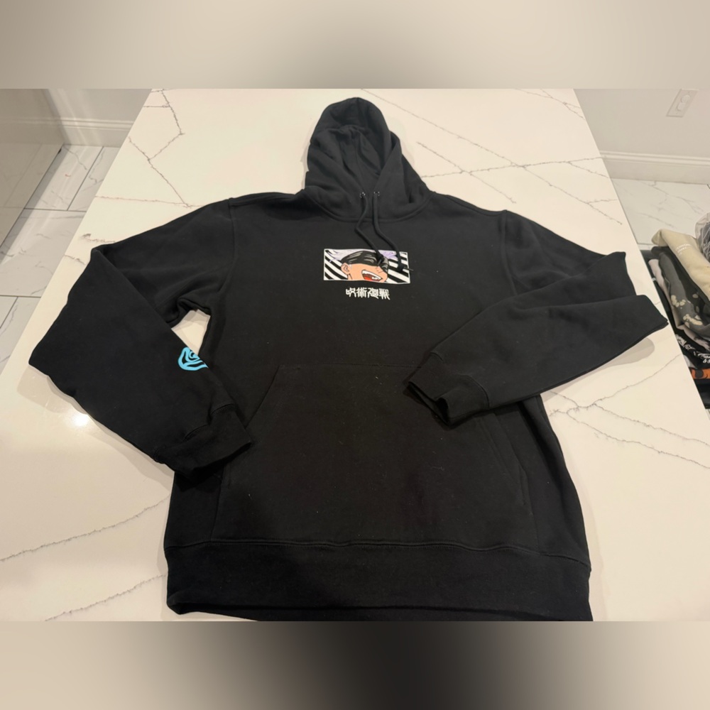 Jujutsu Kaisen Black Graphic Pullover Hoodie with Blue Sleeve Accent